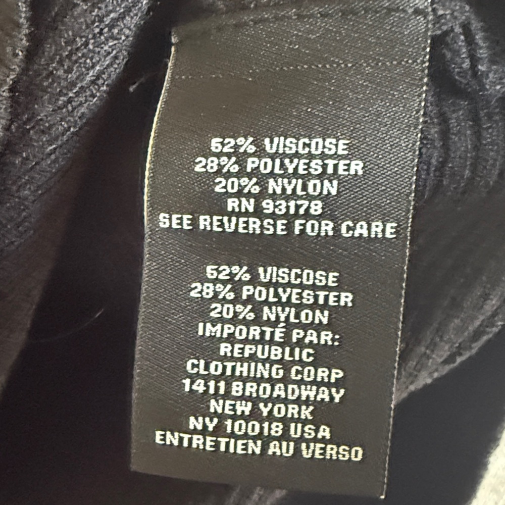 Premise Black V-Neck Women's Sweater - Picture 4 of 5